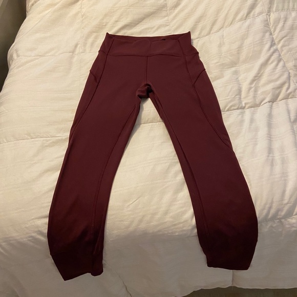 Lulu Lemon Leggings - Picture 1 of 3